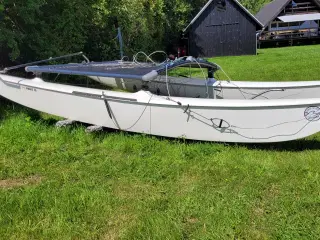 Vel sejlende Hobie Cat