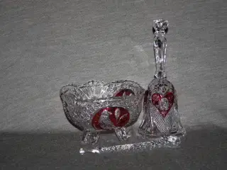 Bøhmisk bonbon skål i krystal glas og med med fugl