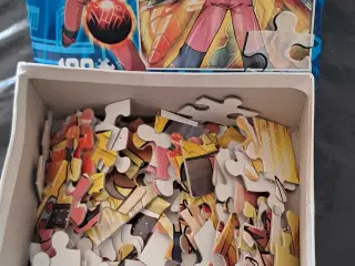 Bakugan puslespil 100 brikker 