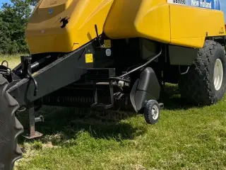 New Holland BB9090