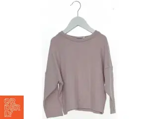 Bluse fra Basic needs (str. 104 cm)