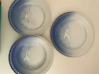 Mågestel med gennembrudt kant spisestel