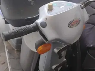 2 handicap scooter mangler lader nøgler side i 