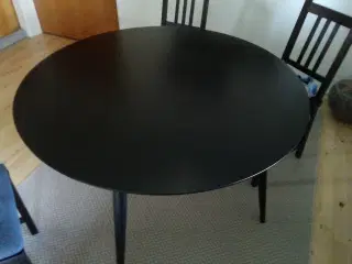 Spisebord Ø 115 cm. 
