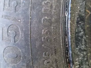 Stålfælge med dæk 