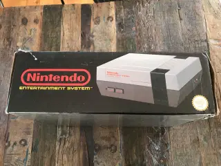 Nintendo NES i original æske 