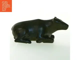 Grønlandica. Stenskulptur af Ekgkalv (?) (str. 17 cm)
