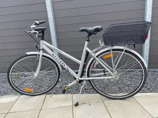 Mustang.  28" Hjul, 55 cm stel, 7 gear