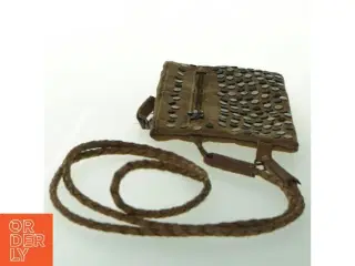 Læderpung med nitter fra Bon&#39;a parte (str. 15 x 10 cm)