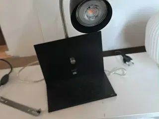 LED væglampe med USB stik.