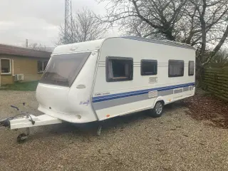 HOBBY Campingvogn med enkelt senge