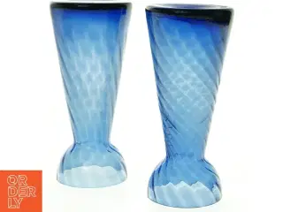 To høje blå hyacintglas.