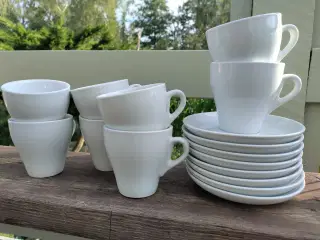 Galzone kopper med underkopper, 8 sæt, samlet pris