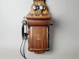 ⭐️· Gammelt og velbevaret telefon fra Jydsk Telefo