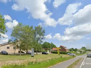 100 m2 lager / værksted med kontor køkken og wc