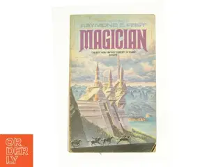 Magician (Voyager Classics) af Feist, Raymond E. (Bog)