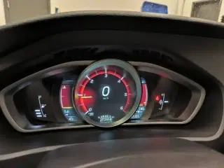 Volvo V40 2,0 D3 150 Momentum