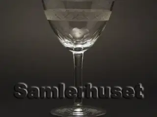 Ekeby Rødvinsglas. H:135 mm.