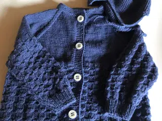 babytrøjer hjemmestrikket
