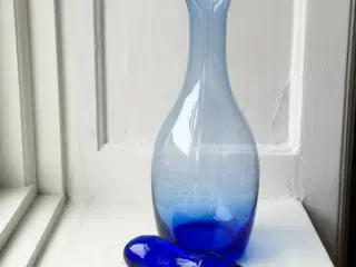 Karaffel, blåt glas