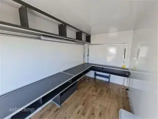 0 - Aabytrailer 362 Salgsvogn   Luksus model med Koksgrå indretning og træ look gulv