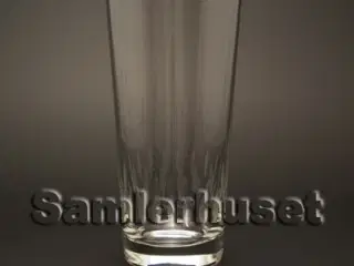 Erika Ølglas. H:115 mm.