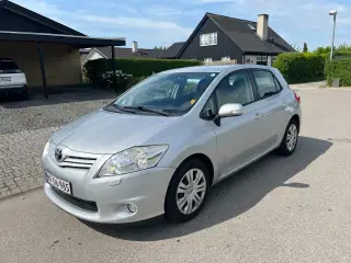 Toyota Auris 1,6 T2