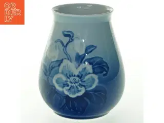 Vase med blomsterdesign fra B&G (str. 13 cm)