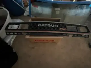 Front gitter datsun bil