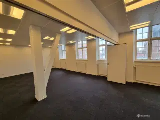 220 kvm lyst kontor i Viborg centrum