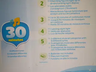 Dette er en babymobil med naturtema, designet til 