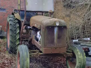 Ford major traktor, giv et bud