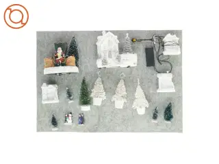 Jule landsby med lys og bevægelige dele