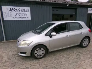 Toyota Auris 1,6 Sol