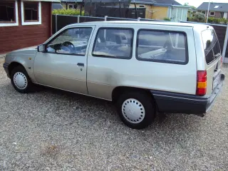 Opel Kadett Caravan E 1,3 LS