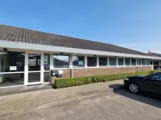 Kontor, kontorfællesskab, klinik, showroom m.m. - i alt ca. 27 kvm