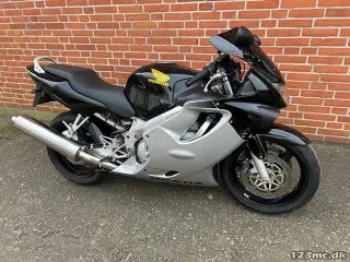 Honda CBR 600 F