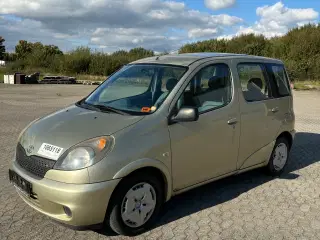 Toyota Yaris Verso 