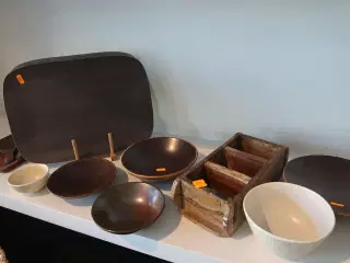 Tallerkener, bakker m.m.