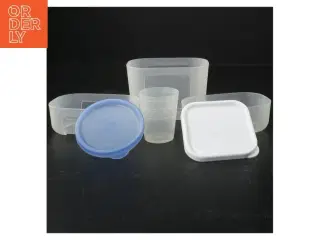 Plastik opbevaringsbokse med låg fra Tupperware (str. 10 cm)