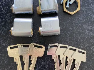Låse og nøgler til hele huset
