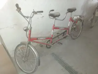 Tandem 