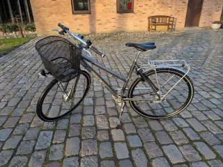 Trek ST720 damecykel
