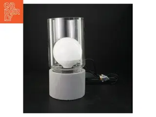 Bordlampe med glaskuppel (str. 25. x 12 cm)