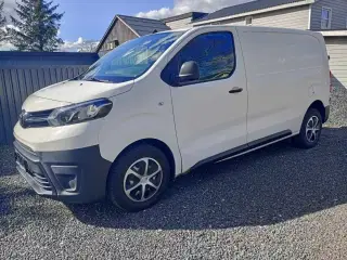 Toyota ProAce 2,0 D 120 Medium Base