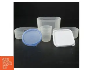 Plastik opbevaringsbokse med låg fra Tupperware (str. 10 cm)