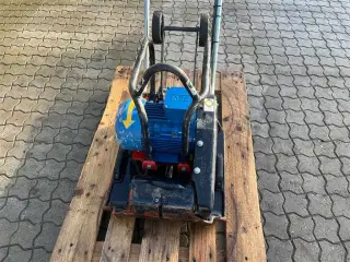 Dynapac 100 %Elektrisk pladevibrator  lf3820E