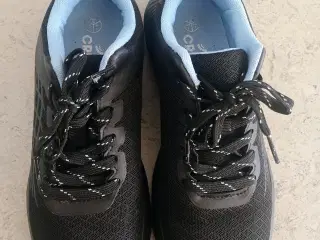 Sort sneakers Black sneakers 