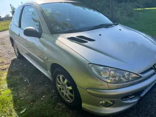 1 ejers farmor 206 1.4 b 217000 km
