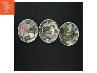 Dekorative tallerkener fra Johnson Bros (str. Ø. 11 cm. 3 styk)